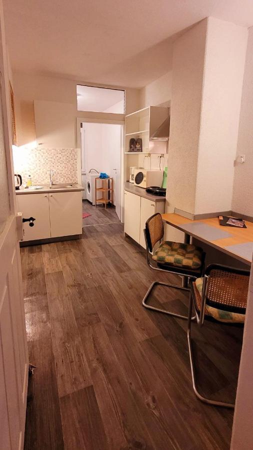 Privatzimmer *